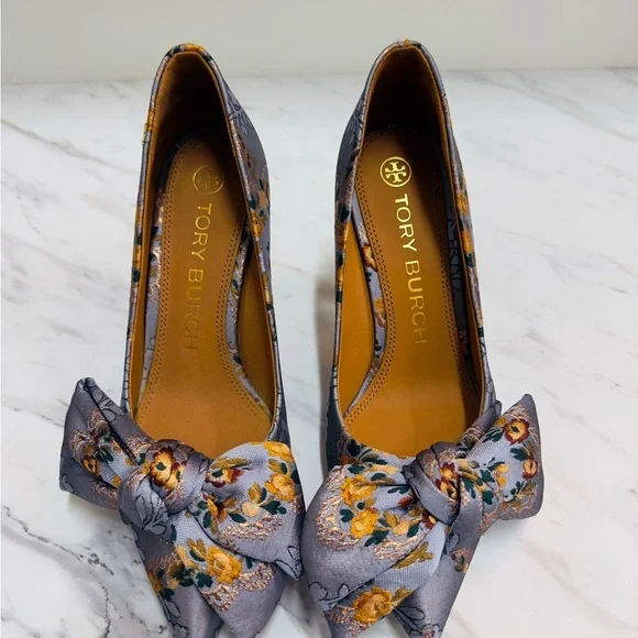 Tory Burch Floral Bow Heels in Gray and Yellow - Picture 5 of 11